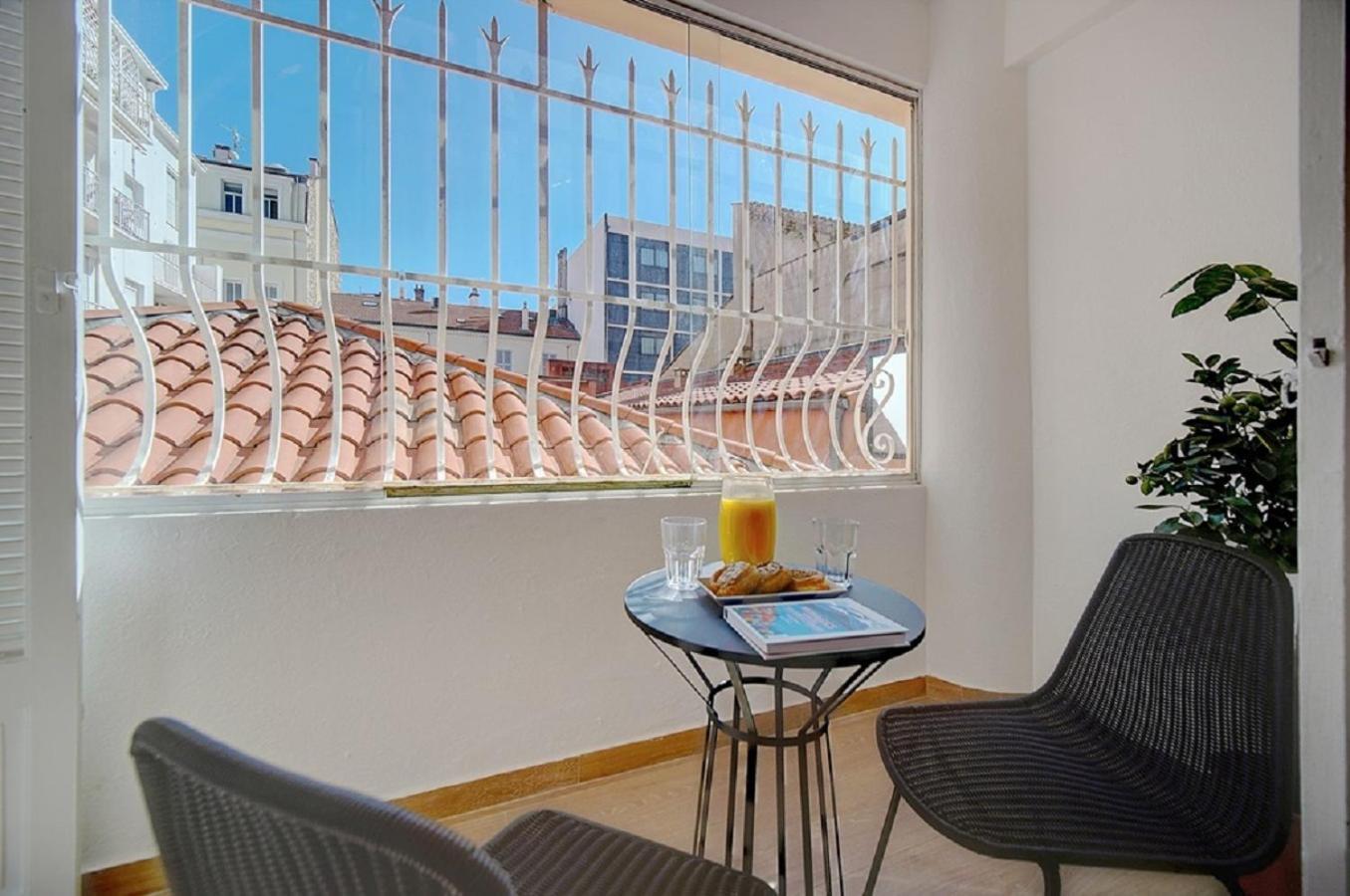Magnifique 3 Pieces Renove Cannes Centre 'Banane' Avec Veranda ! A2B88 Екстер'єр фото